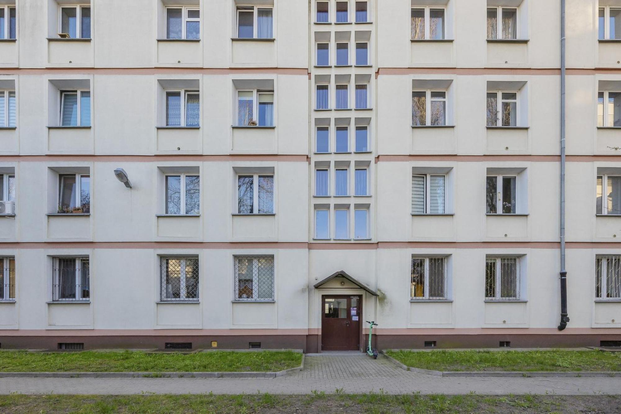 Cozy & Comfortable Grodeckiego By Renters Warszawa